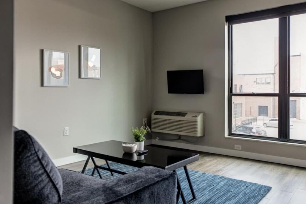 Modern Stylish Downtown Apartment Des Moines Exterior foto